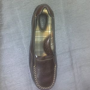 Born handcrafted leather loafer